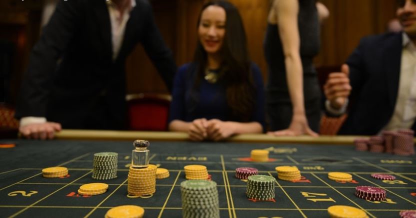 Londra, Les Ambassadeurs: principessa orientale vince alla Roulette e lascia allo staff un milione di sterline di mancia!