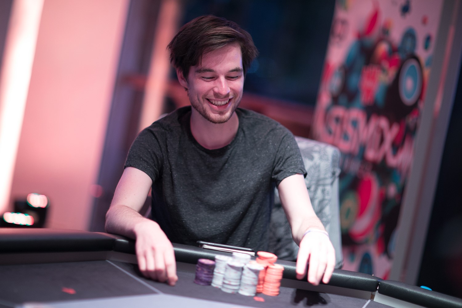 EPT Praga: Corentin Ropert rimane con 1,5BB ma riesce (incredibilmente) a vincere il titolo del €25.000 Single Day High Roller!