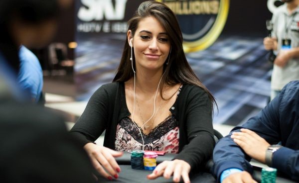 La pro brasiliana Vivian Saliba folda J-J preflop contro 7-7 a cash game: “Non conoscevo l'avversario, era come giocare al buio...”